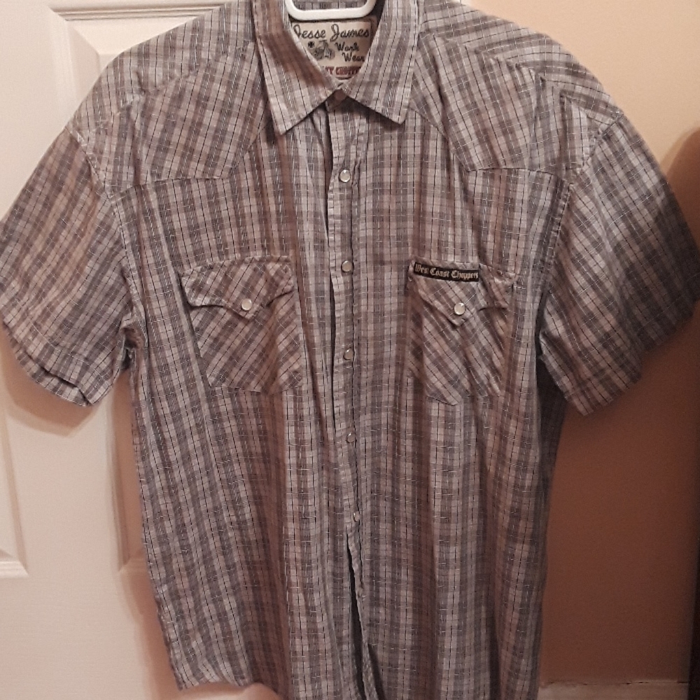 Men's Casual Snap front and pockets shirt